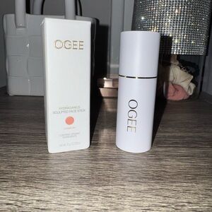 OGEE SCULPTED FACE STICK ✨